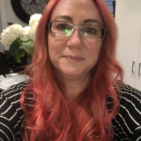 Meet your Posher, Tracy - Picture 1 of 1